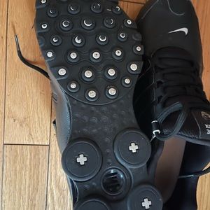 Shox Nike men’s size 10